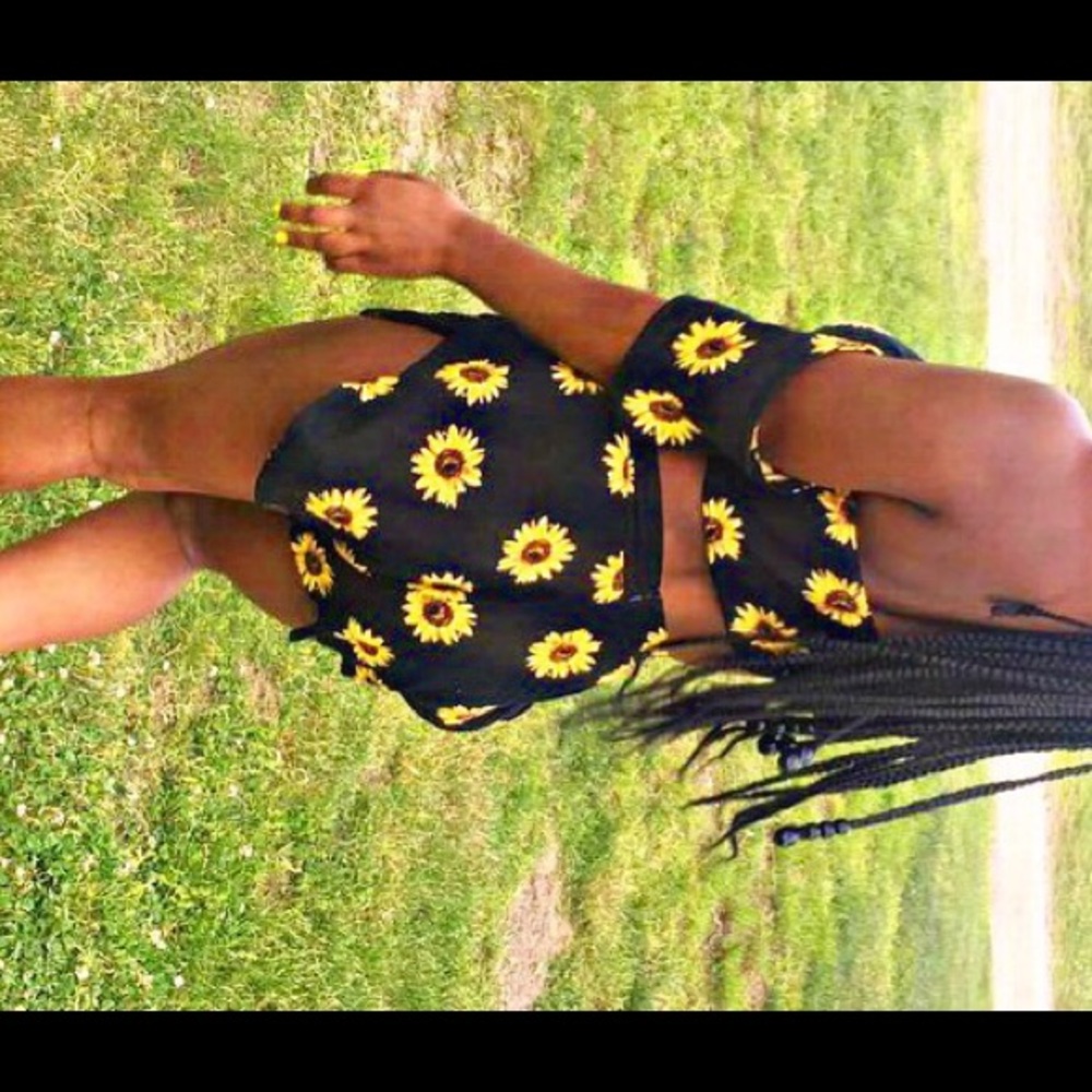 Two Piece Short Set - Picture 2 of 2